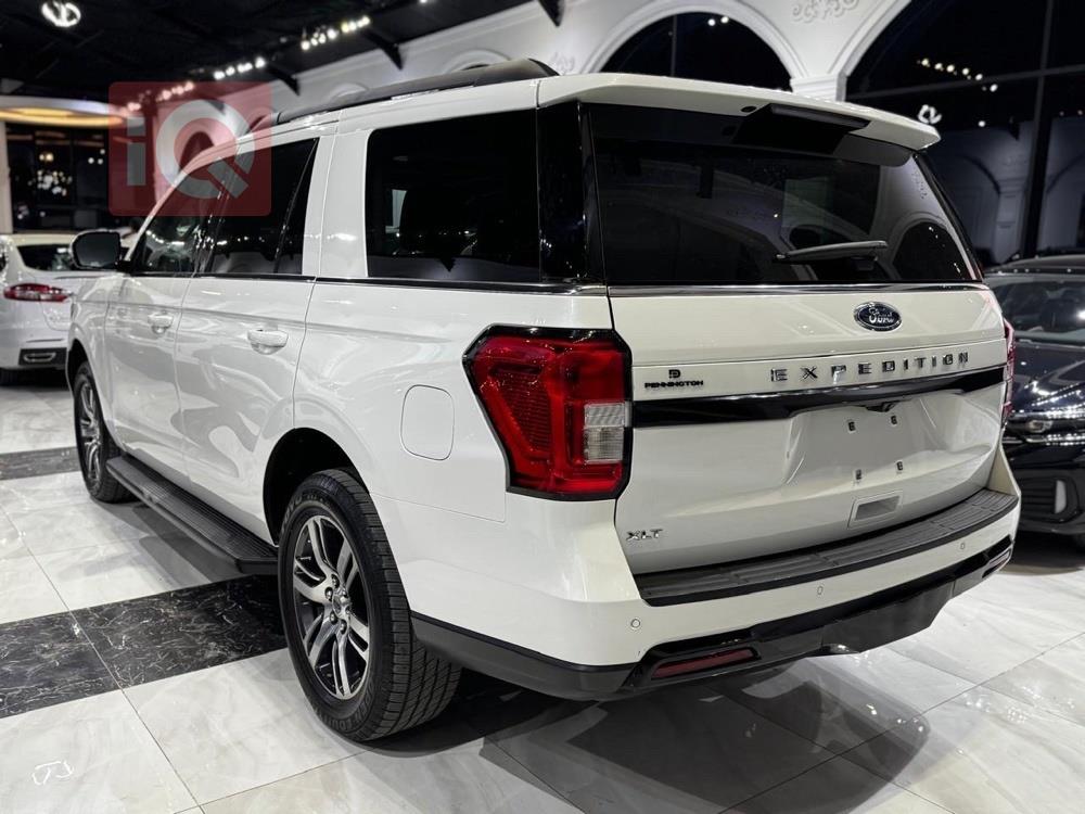 https://cdn.iqcars.io3b8b6cf1-7859-4b2a-8e80-01d0811ad95f_5.jpg